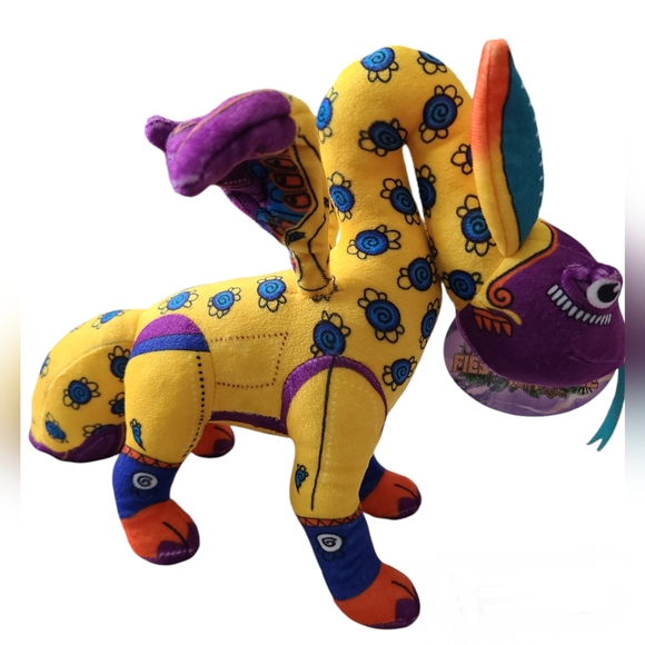 โSOLDโ KNOTTS BERRY FARM |FIESTA VILLAGE 2024 | MULTICOLORED PLUSH DRAGON - Picture 10 of 16